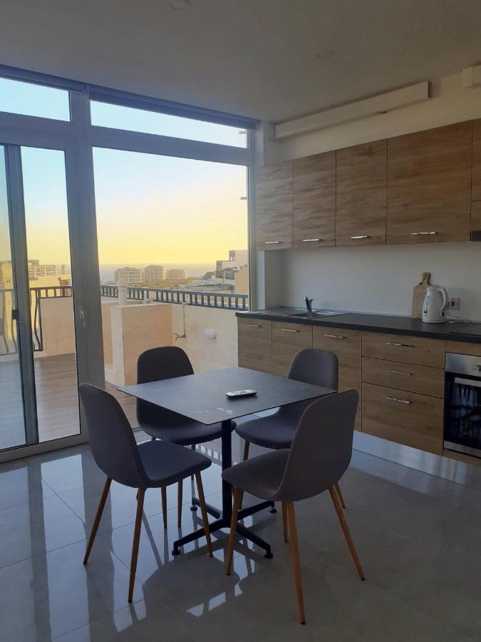 Panoramic Penthouse Haven Apartment Mellieha Bagian luar foto